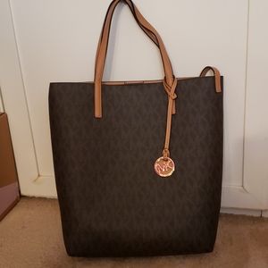 MK Purse